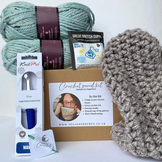Make it yourself Crochet Kit Super chunky snood kit (baby - adult size)