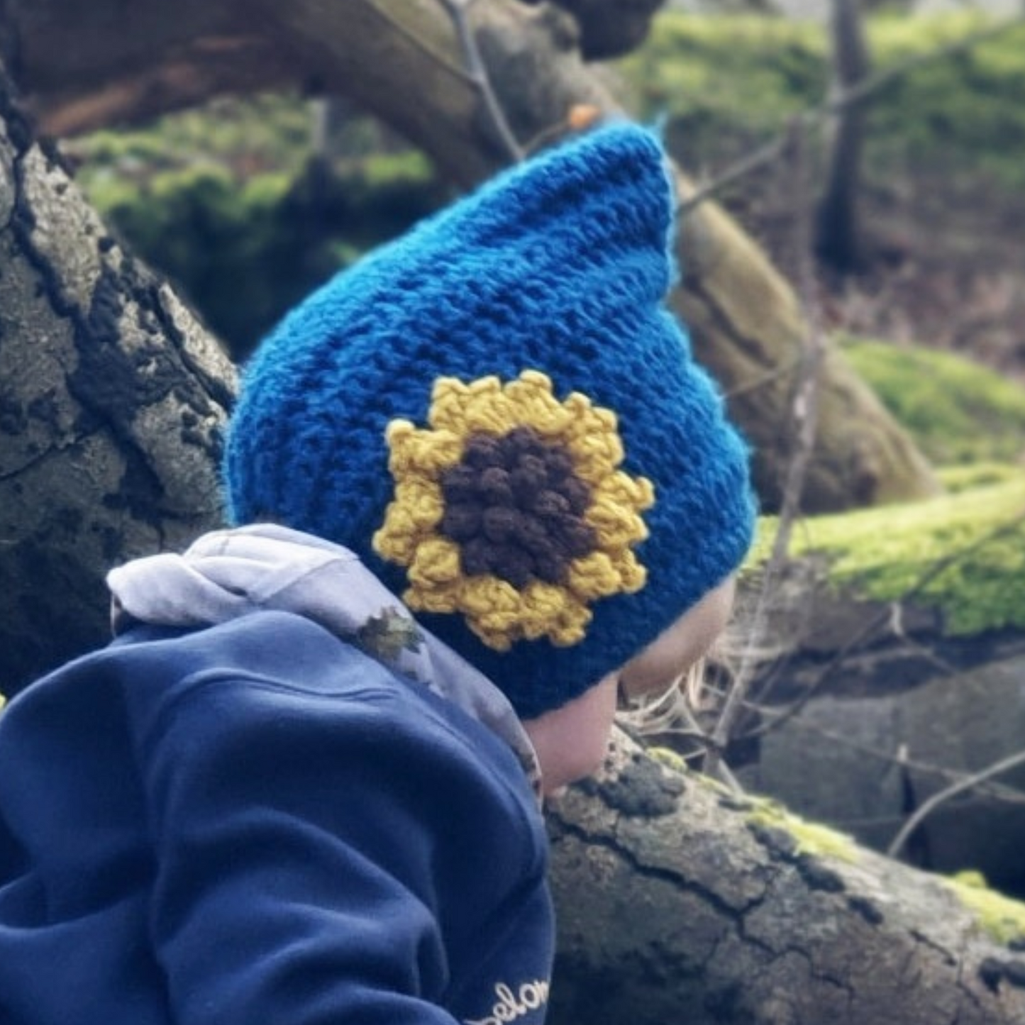 Spring Sunflower applique bonnet